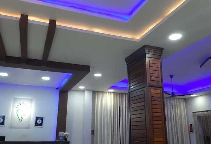 فندق Pranav International