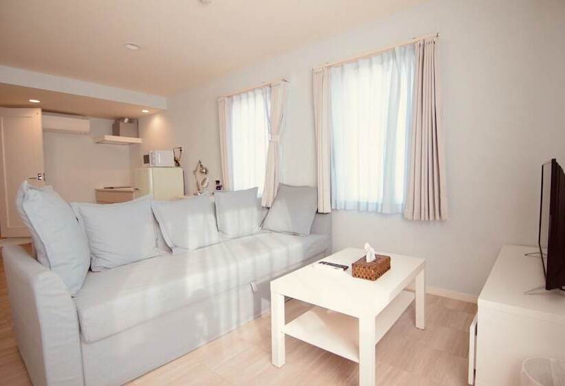 فندق Sandriver Ishigakijima