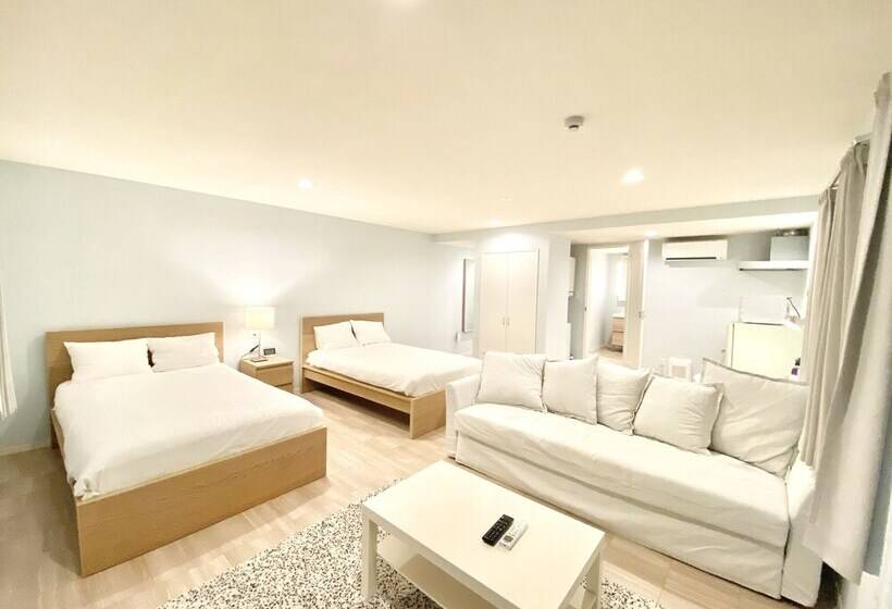 فندق Sandriver Ishigakijima