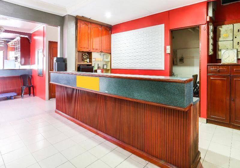 Spot On 89626 Hotel Dinar