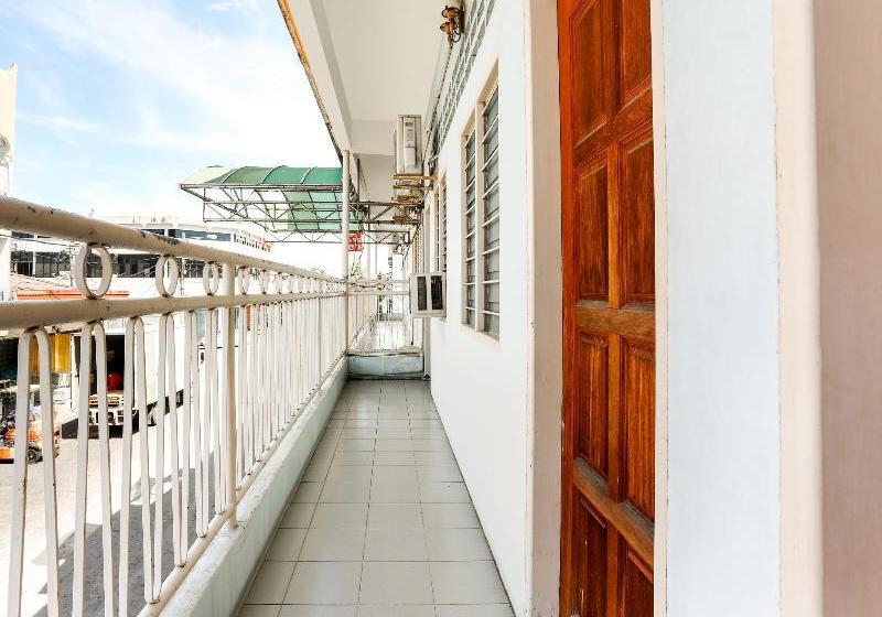 Spot On 89626 Hotel Dinar