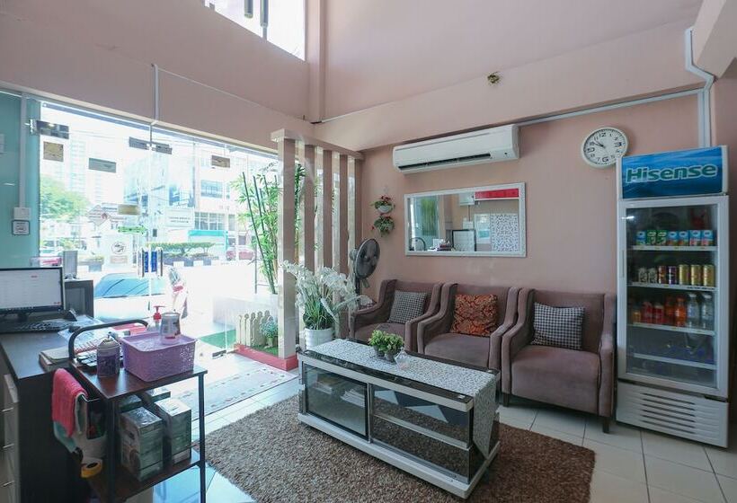 호텔 Spot On 89796 D Noor Budget Inn