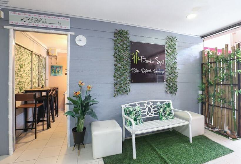 호텔 Spot On 89796 D Noor Budget Inn