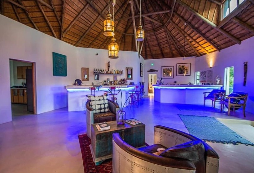 בית מלון כפרי The Wild Blue Lodge Safari & Spa