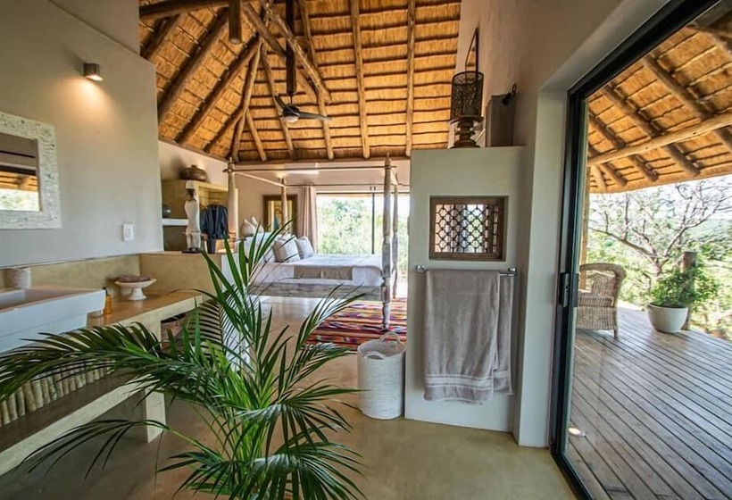 בית מלון כפרי The Wild Blue Lodge Safari & Spa