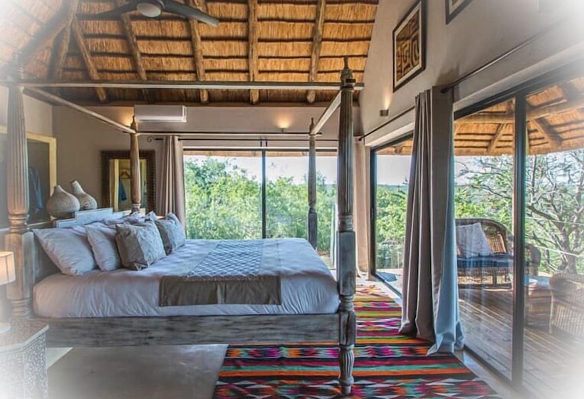 בית מלון כפרי The Wild Blue Lodge Safari & Spa