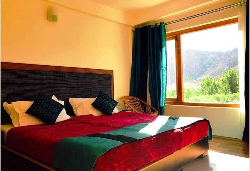 בית מלון כפרי Tih The Himalayan Abode