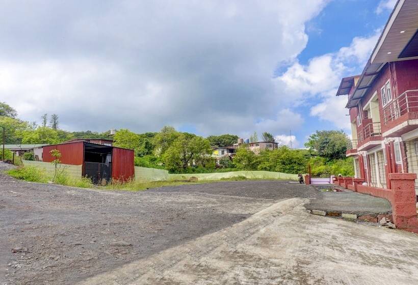 Отель Treebo Balaji Excellency & Spa