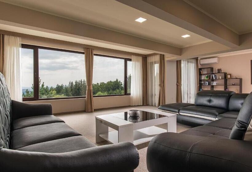 בית מלון כפרי Villa Magus