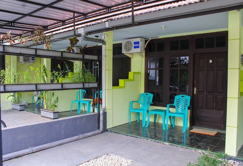 מוטל A&a Inn By Oyo Rooms