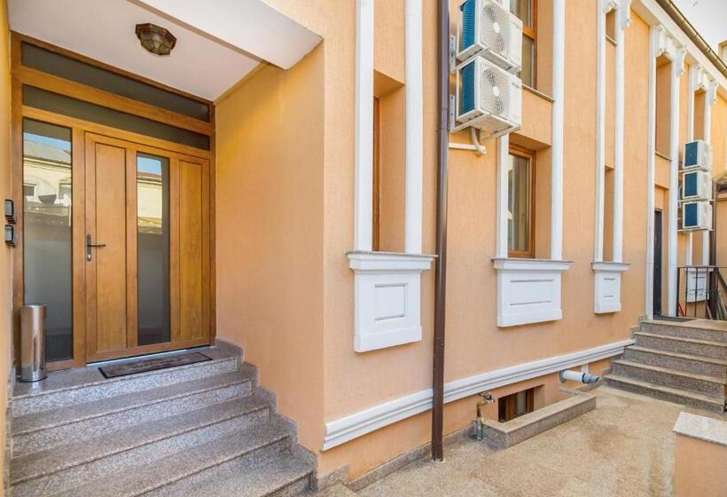 پانسیون Bucur 9