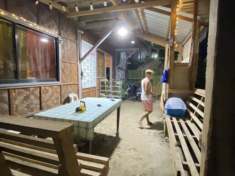 پانسیون Daltans Home Stay Siargao