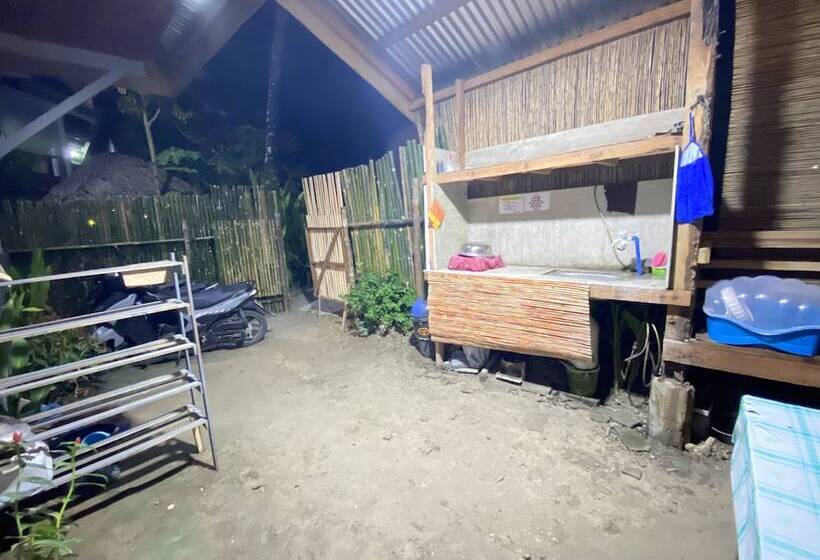 پانسیون Daltans Home Stay Siargao