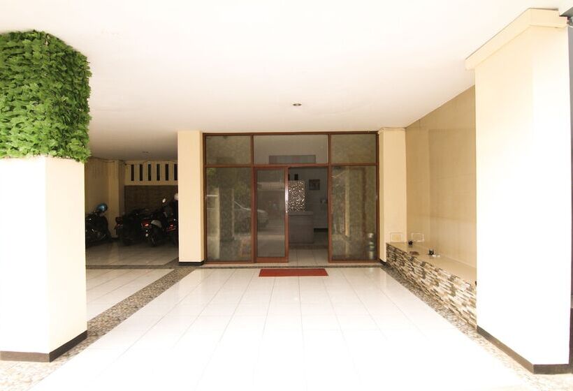 ペンション Mp Hotel Purwakarta