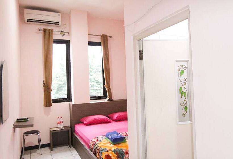 ペンション Mp Hotel Purwakarta