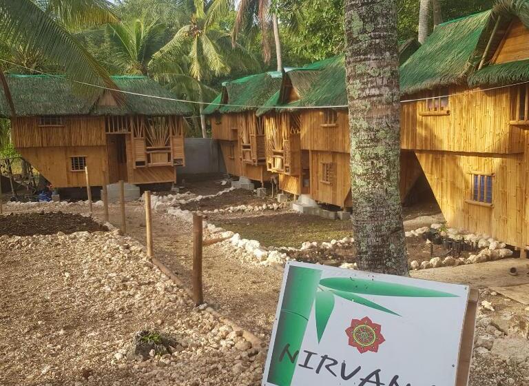 Pensão Nirvana Bamboo & Dive Resort