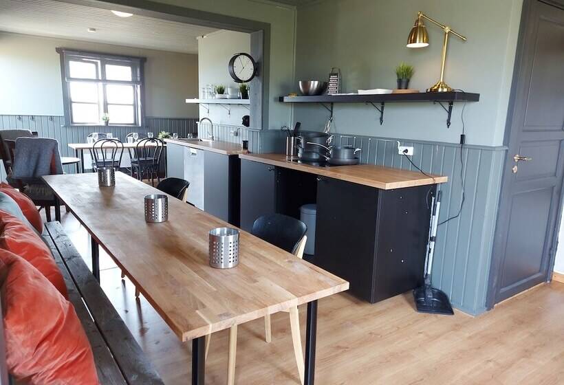 پانسیون Riverfront Lodge