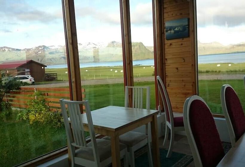 پانسیون Suður Bár Guesthouse