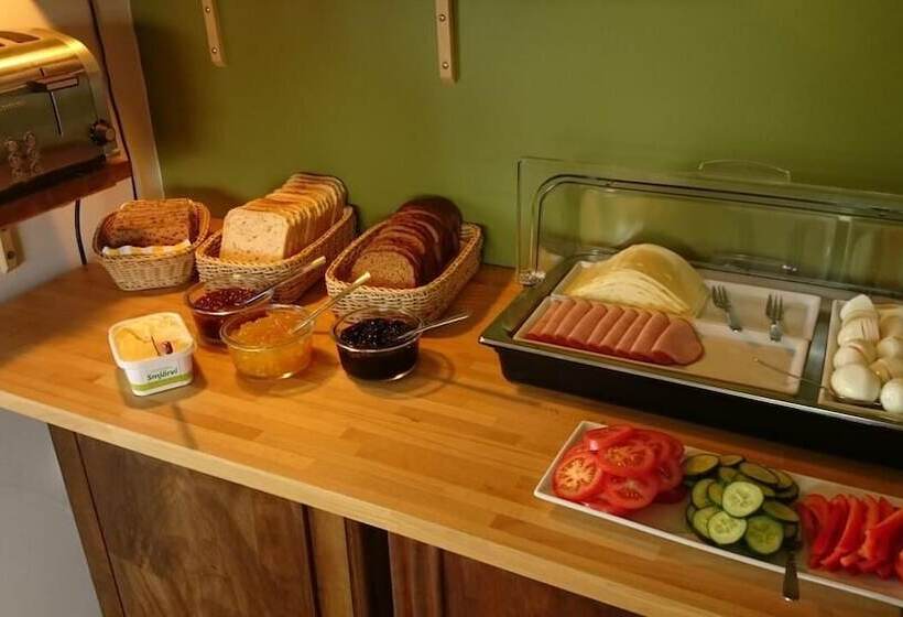 پانسیون Suður Bár Guesthouse