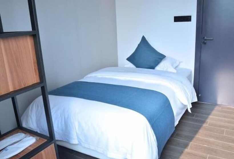 Shenzhen Blueberry Hotel Airport Branch