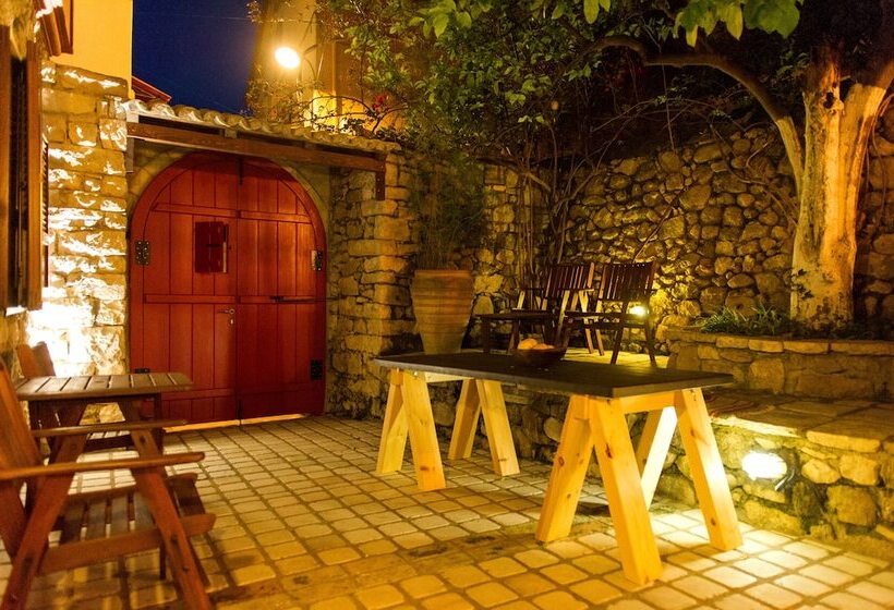 Small Luxury Hotel 1800