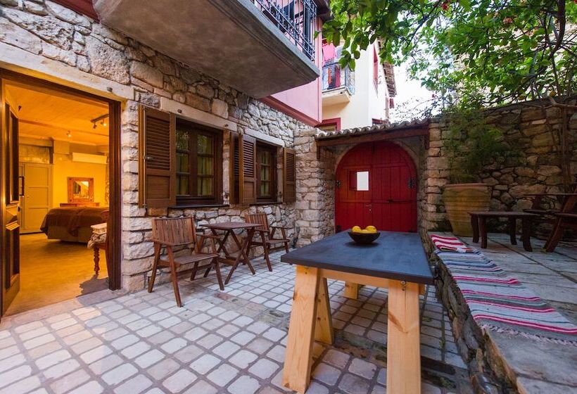 Small Luxury Hotel 1800