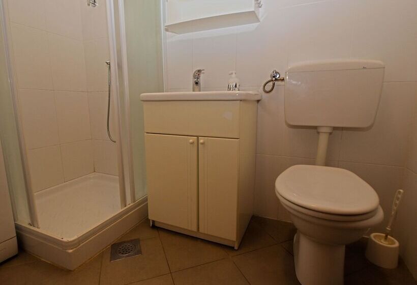 Apartments Milio 1105