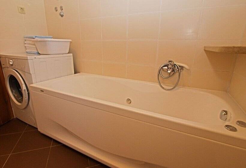 Apartments Milio 1105