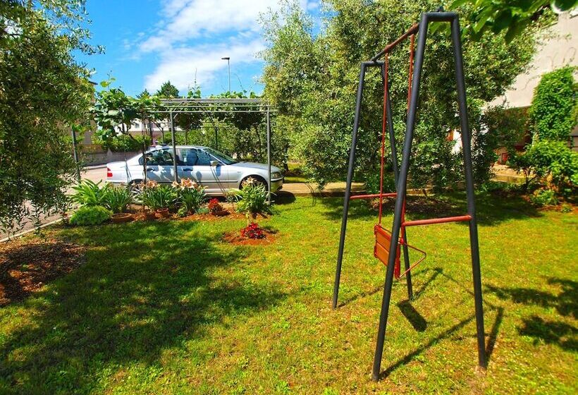 Apartments Milio 1105