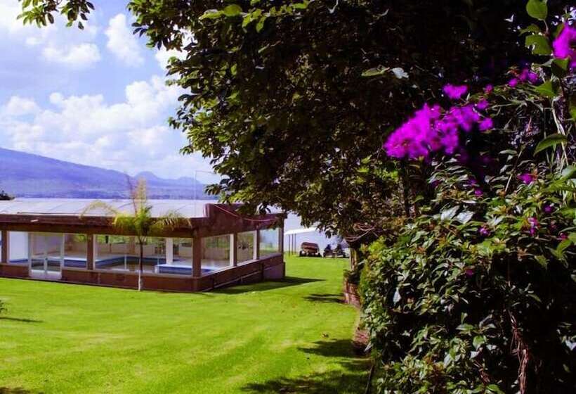 Casas Del Lago Club