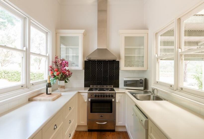 Cockfighters Ghost Vineyard