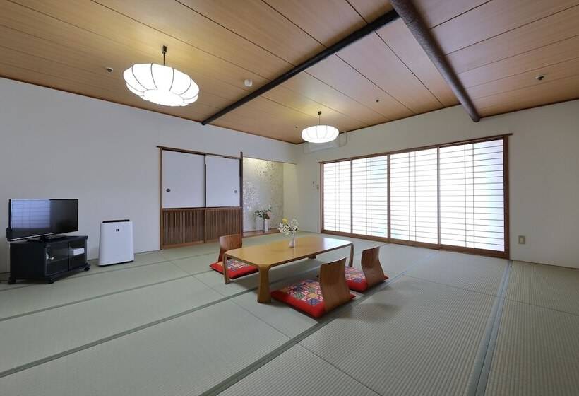 Garden Hotel Shiunkaku Higashimatsuyama