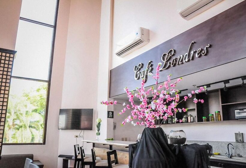 בית מלון כפרי Bauan Plaza