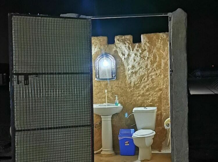 هتل Desert Wonders Camp