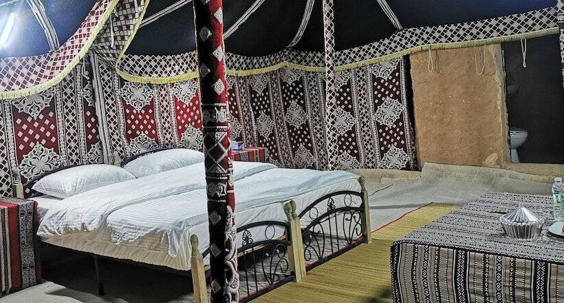 هتل Desert Wonders Camp