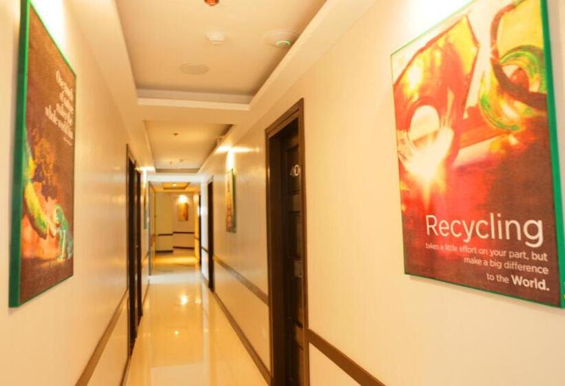 هتل Green Banana Business