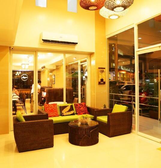 هتل Green Banana Business