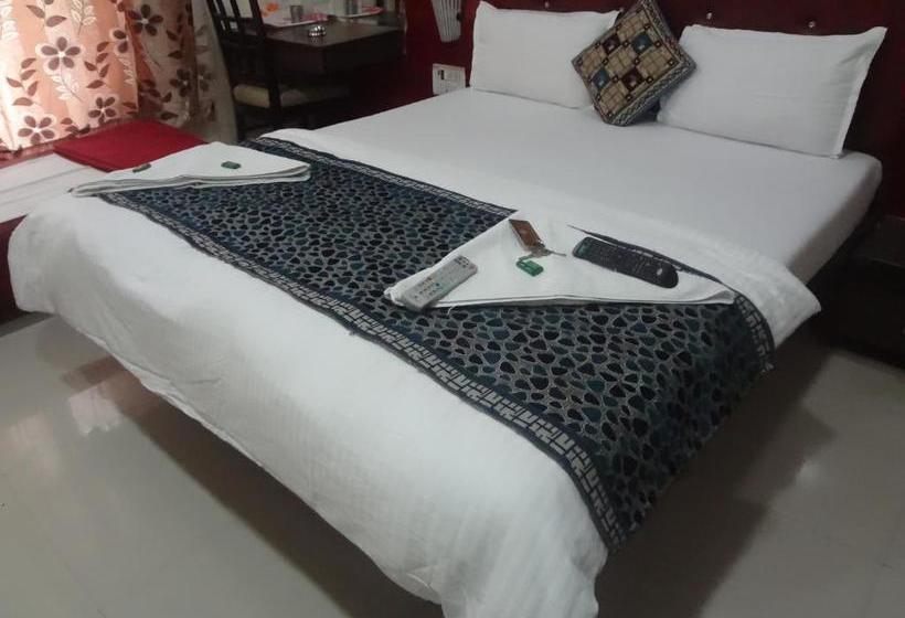 ホテル Imperial Palace Cst