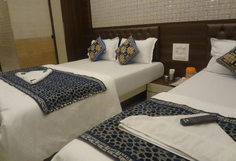 ホテル Imperial Palace Cst