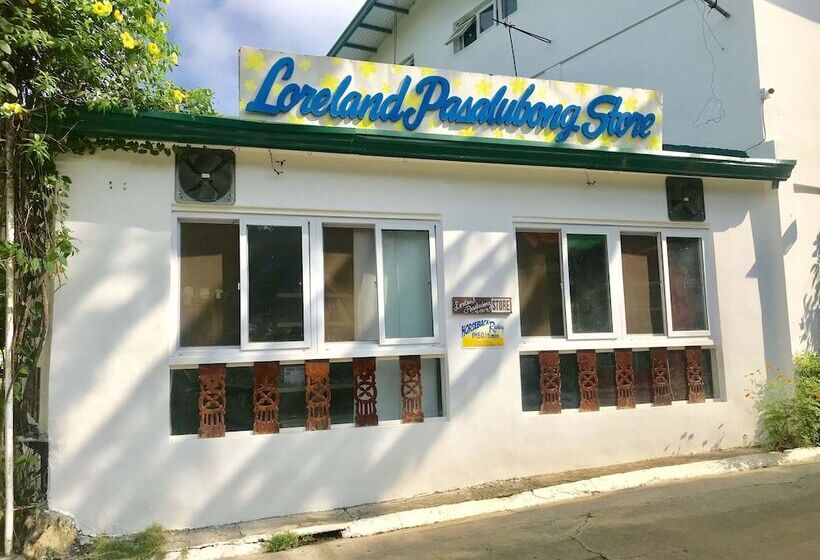 هتل Loreland Farm Resort