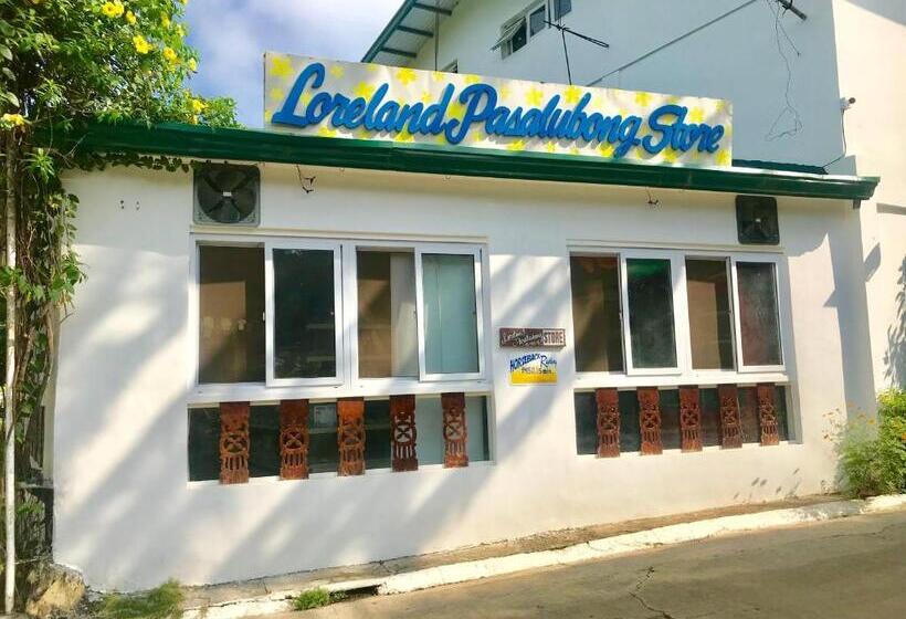 هتل Loreland Farm Resort