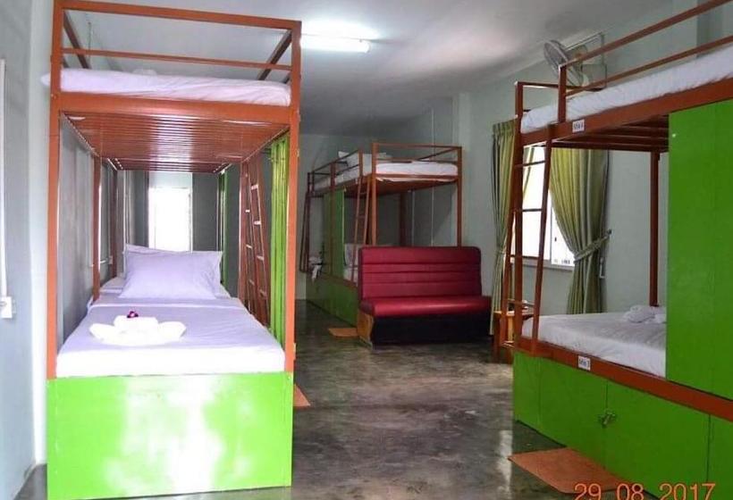 בית מלון כפרי Pu Rock Hostel