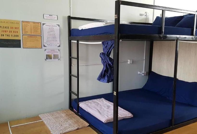 בית מלון כפרי Pu Rock Hostel