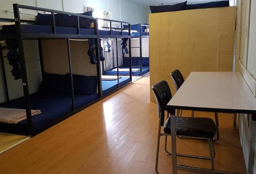 בית מלון כפרי Pu Rock Hostel