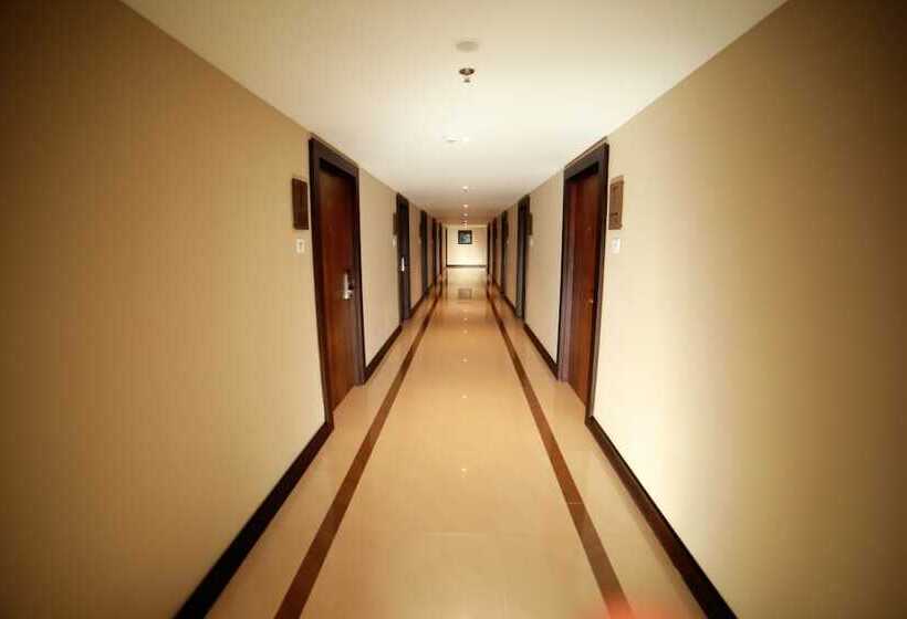 هتل Yash International Calicut