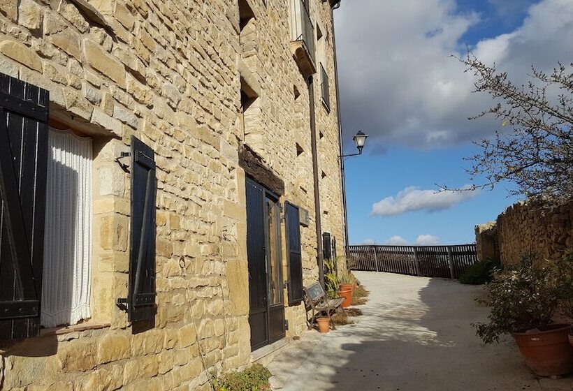 Les Cavallerisses Turisme Rural