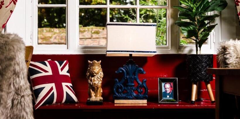 Пансион The Bull Hotel Maidstone/sevenoaks