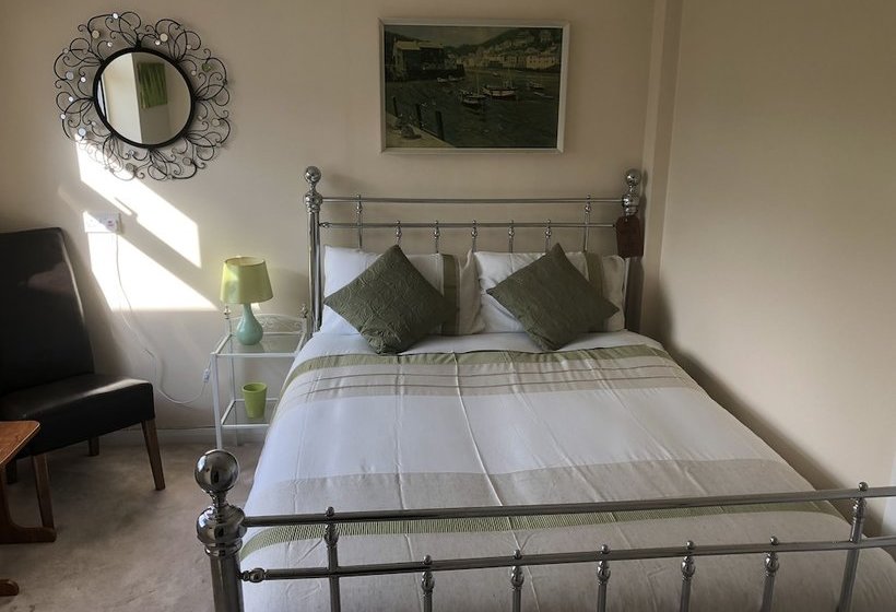 Пансион The Premium Margate