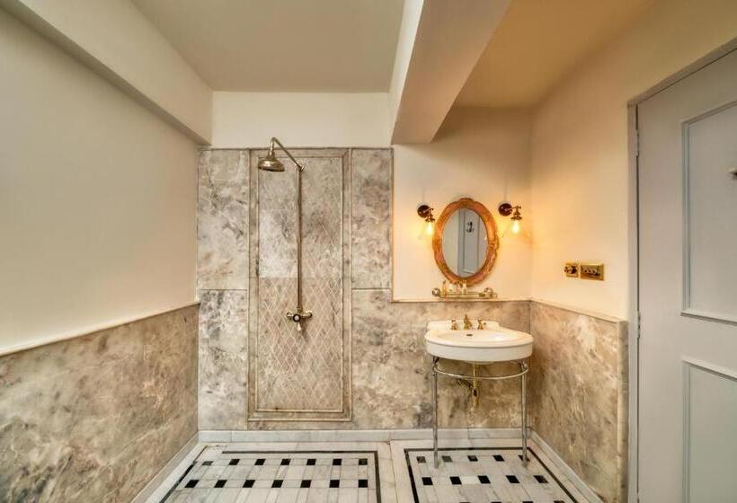 אתר נופש Clarks Exotica Island House, Portblair