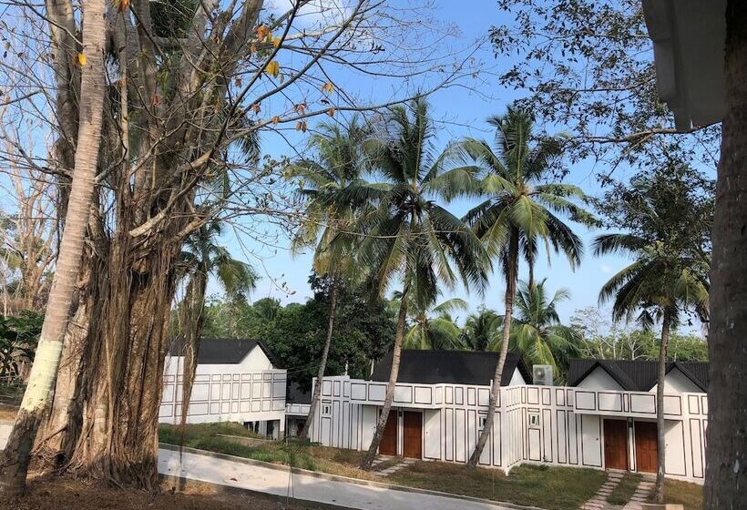 אתר נופש Clarks Exotica Island House, Portblair